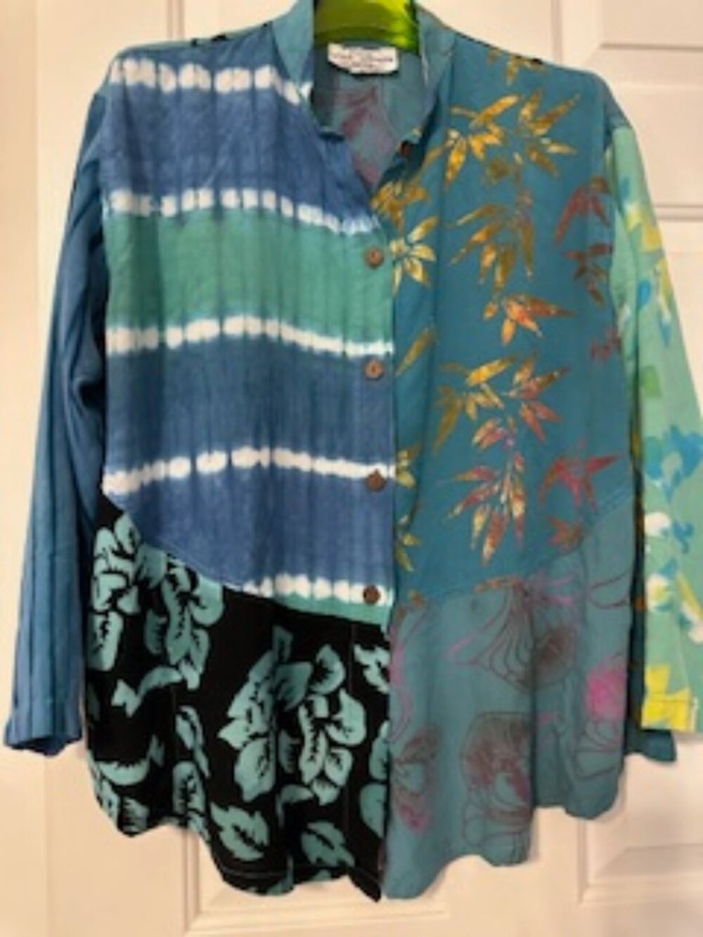 Wild Woman Mandarin collar button down Sz M